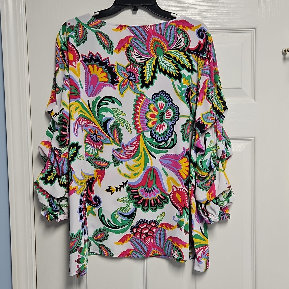 Slim Factor 3/4 Tiered Sleeve Boat Neck Blouse: White/multicolor Floral: Large - Picture 6 of 14